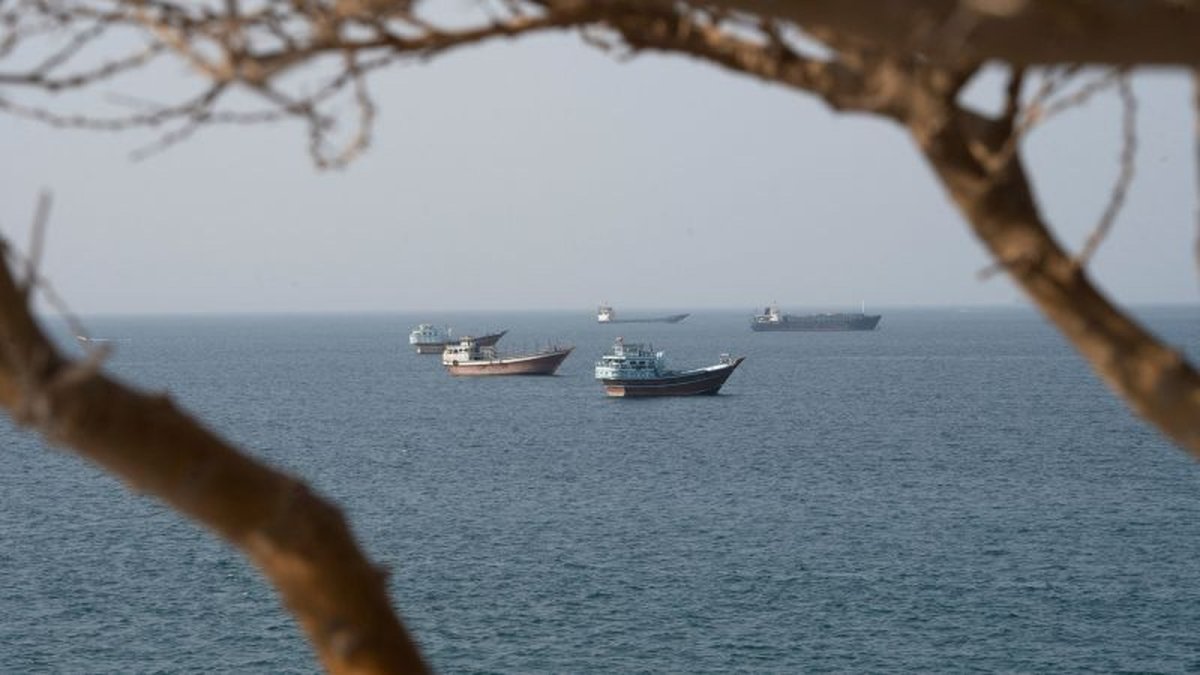 UAE Cuts Off Iran: Gulf Giant Suspends All Trade as Missiles Fly and Trump's Economic War Looms