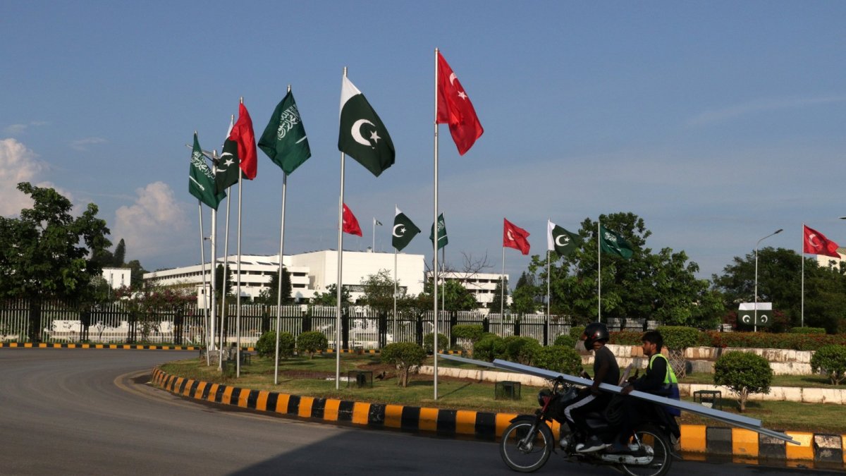 Mecca Pact: Türkiye, Saudi Arabia, Pakistan Forge New Defense Axis as Qatar Endorses Regional Security Shift