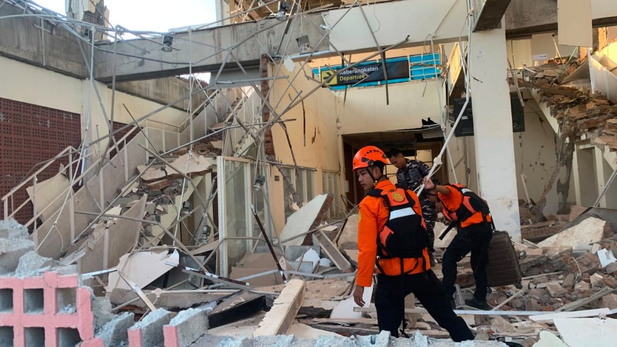 Indonesia Earthquake: Rescuers Race to Find Survivors After Quake Kills 51