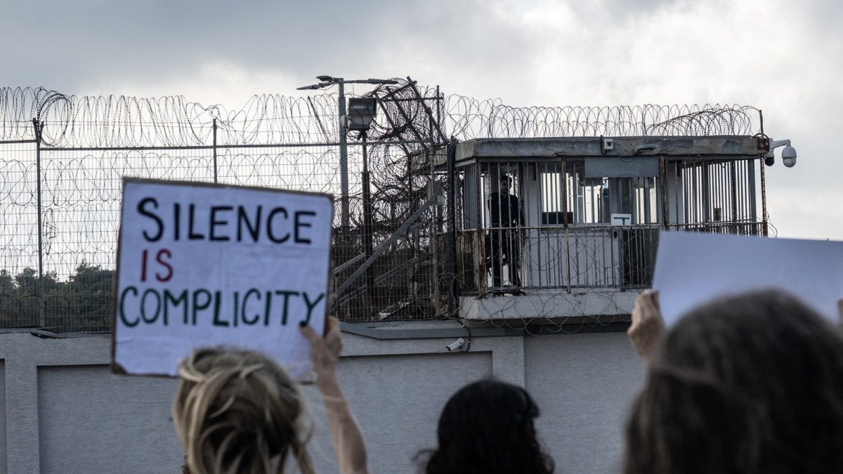 Protesters Demand Release of Palestinian Women Detainees Amid Abuse Allegations at Damon Prison