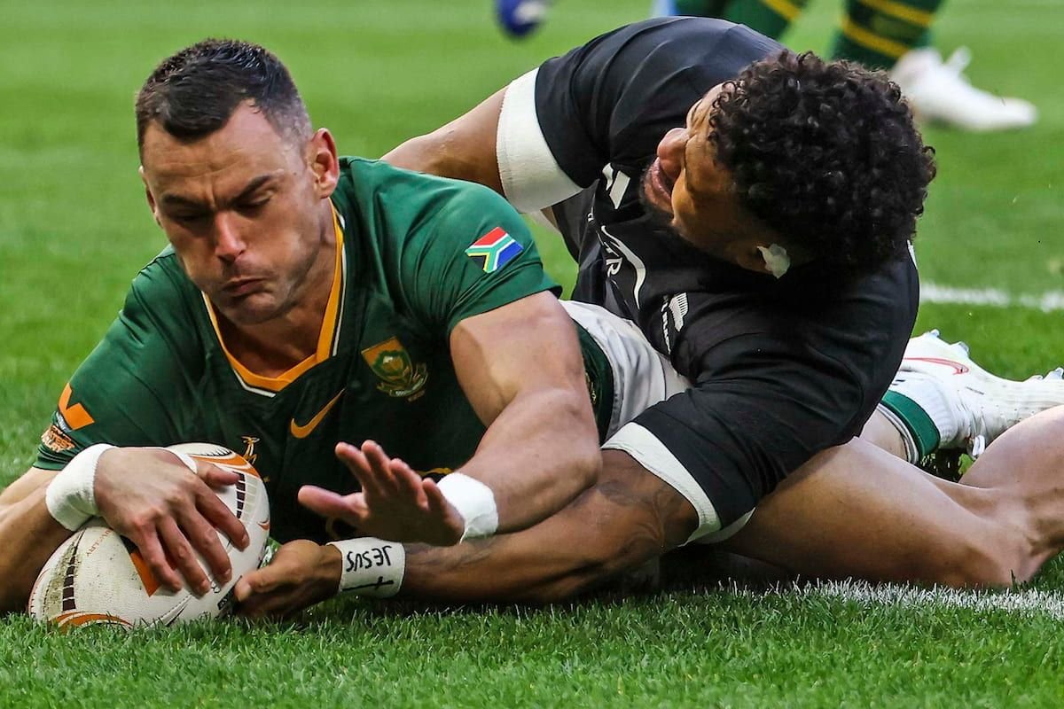 Springboks outlast All Blacks in Cape Town classic, then fire back at Rennie's scrum jibes
