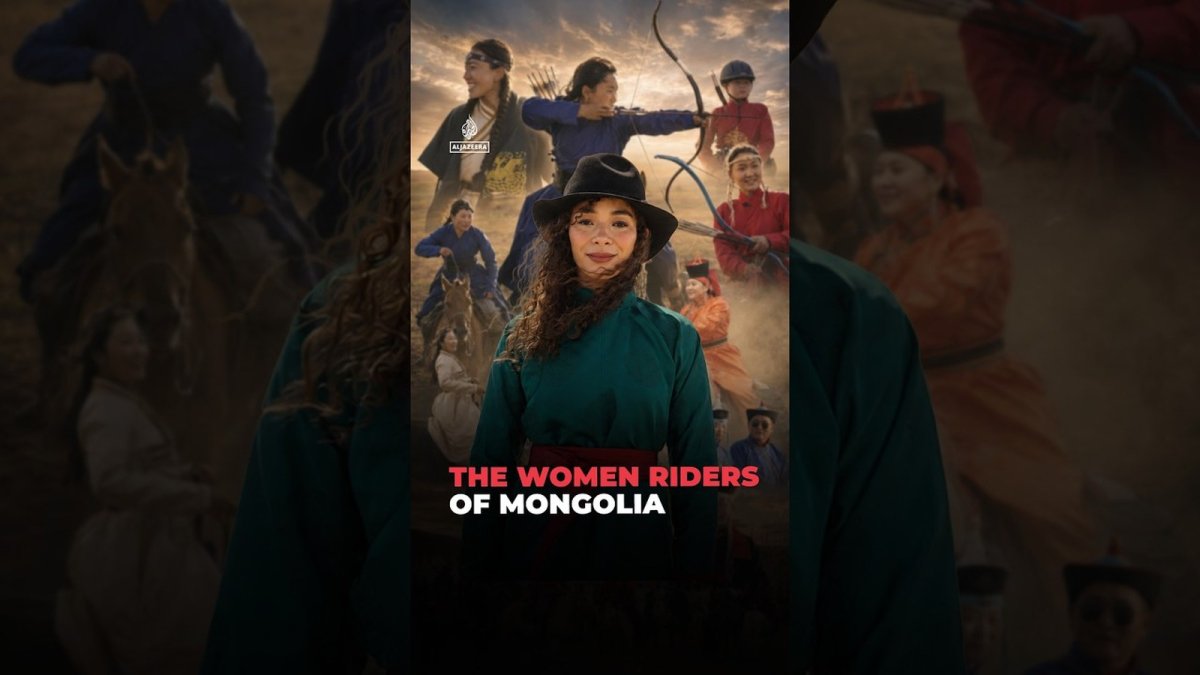 Mongolian women riders at the Naadam festival
