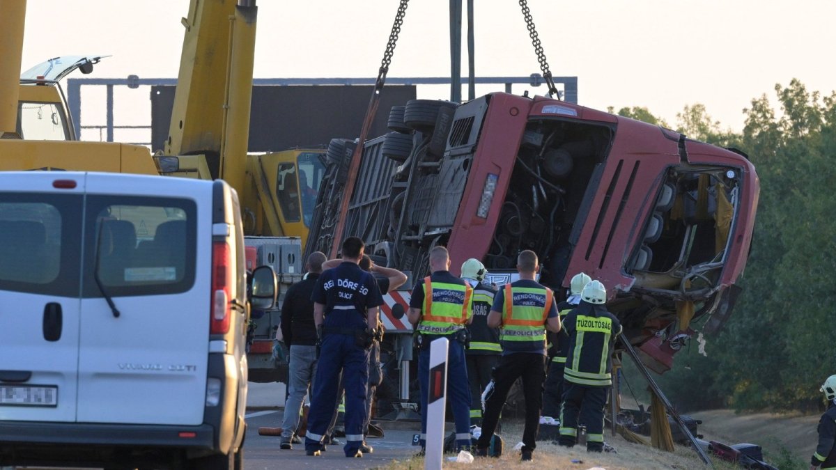 Polish Pilgrim Bus Crash in Hungary Kills 12, Driver Suspected of Falling Asleep