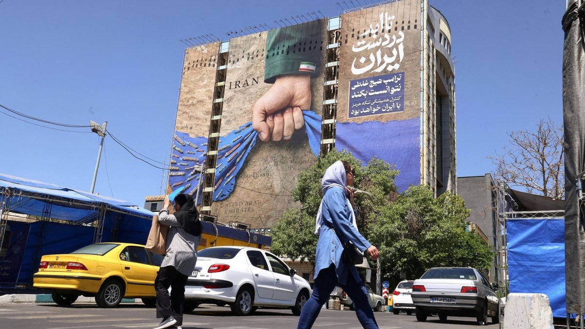 Trump Declares 'Economic D-Day' Against Iran as Islamabad Pact Expires and Oil Tops $91