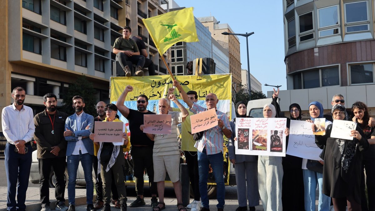 Hezbollah supporters protest in Beirut against Lebanese-Israeli talks