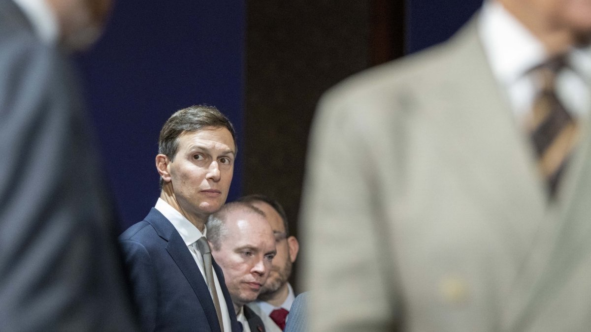 Kushner, Blair Head to Israel to Salvage Gaza Roadmap