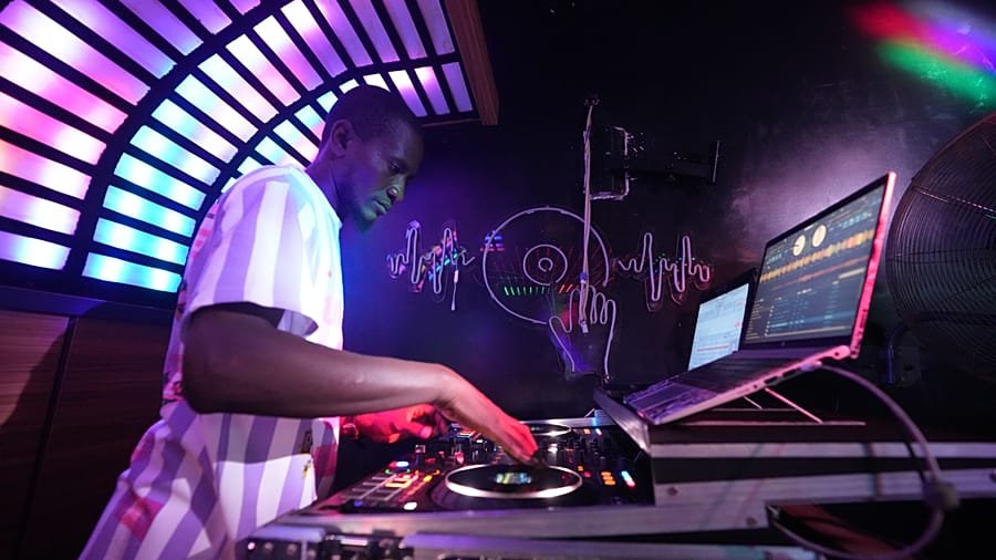 Friday Nights in the Caliphate City: Sokoto's Underground Nightlife Defies the Morality Police
