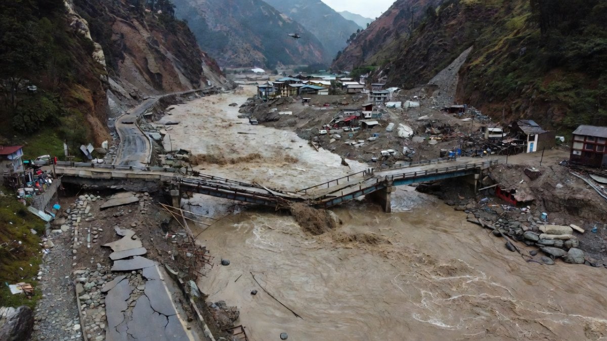 Nepal-Tibet Flash Flood Death Toll Climbs Past 540, Hundreds of Foreigners Missing as Officials Admit Warning System Failed