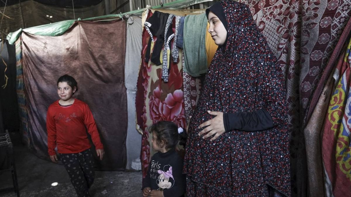 Pregnancies Shadowed by Fear as Miscarriages Surge in Gaza