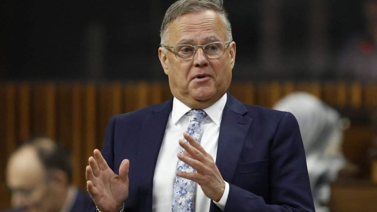 Ottawa signals phased tax reform, with small business relief at the forefront