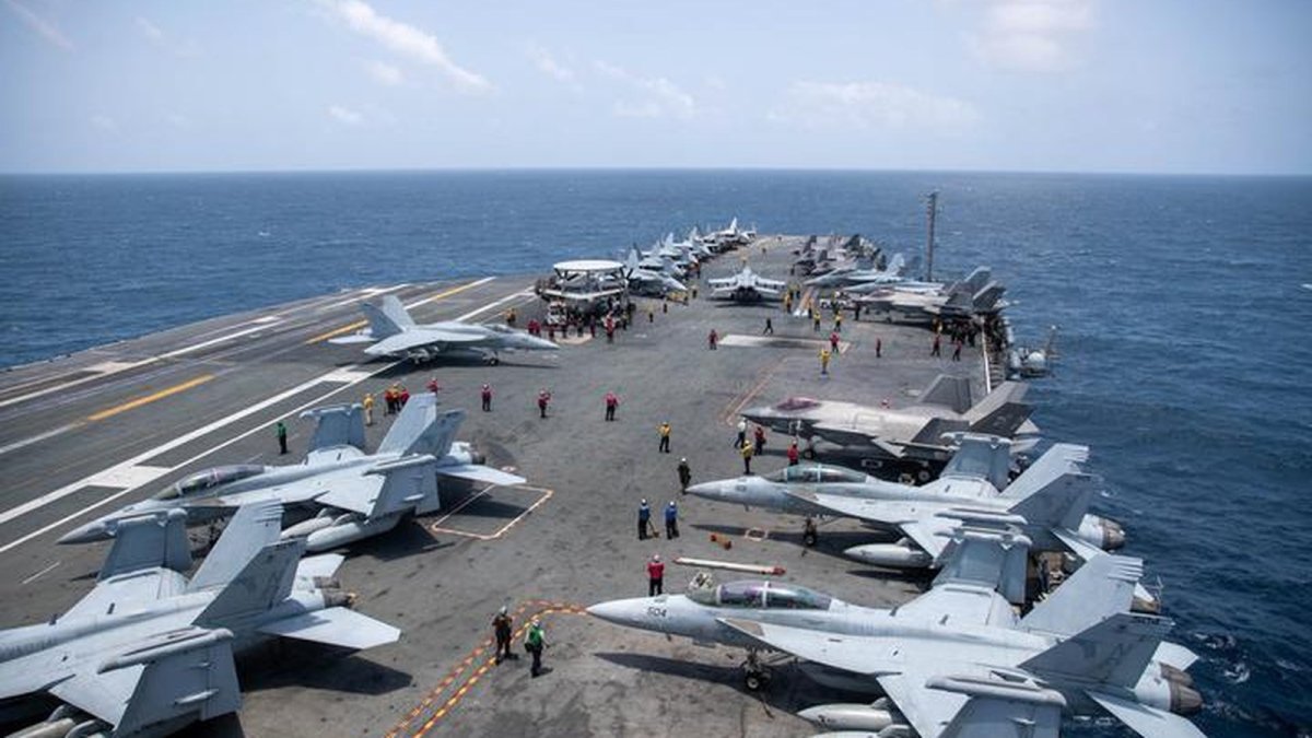 USS George Washington aircraft carrier transiting the Arabian Sea toward the Gulf of Oman