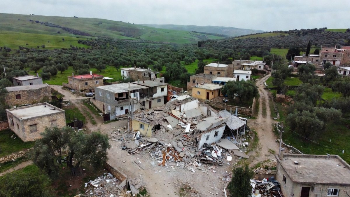 Israeli Strikes Kill Nine in Southern Lebanon as Ceasefire Framework Falters