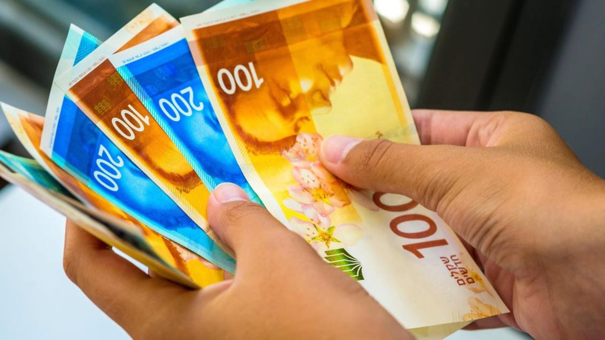 Israel Election Looms Over Shekel as JPMorgan Sees Up to 3 Percent Swing