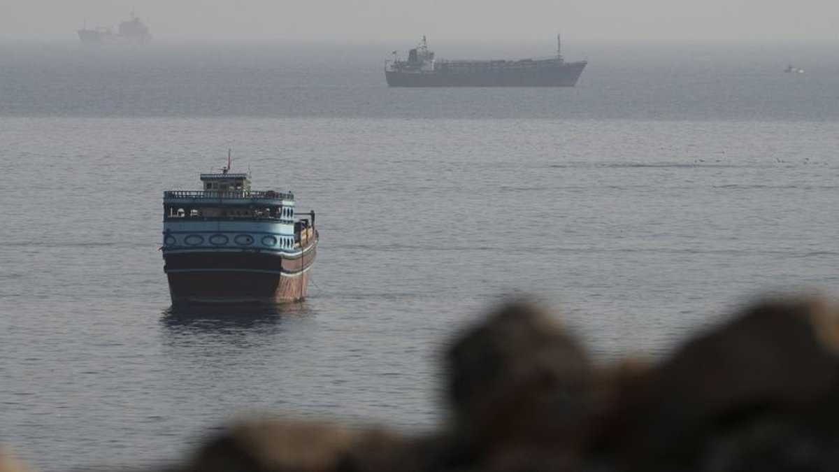 Iran Sets Its Price for Reopening Hormuz as Missile Hits UAE Tanker