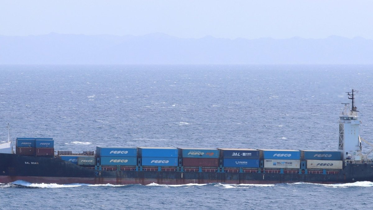 U.S. Navy Disables Third Vessel Attempting Iran Blockade, a Containership, in Gulf of Oman