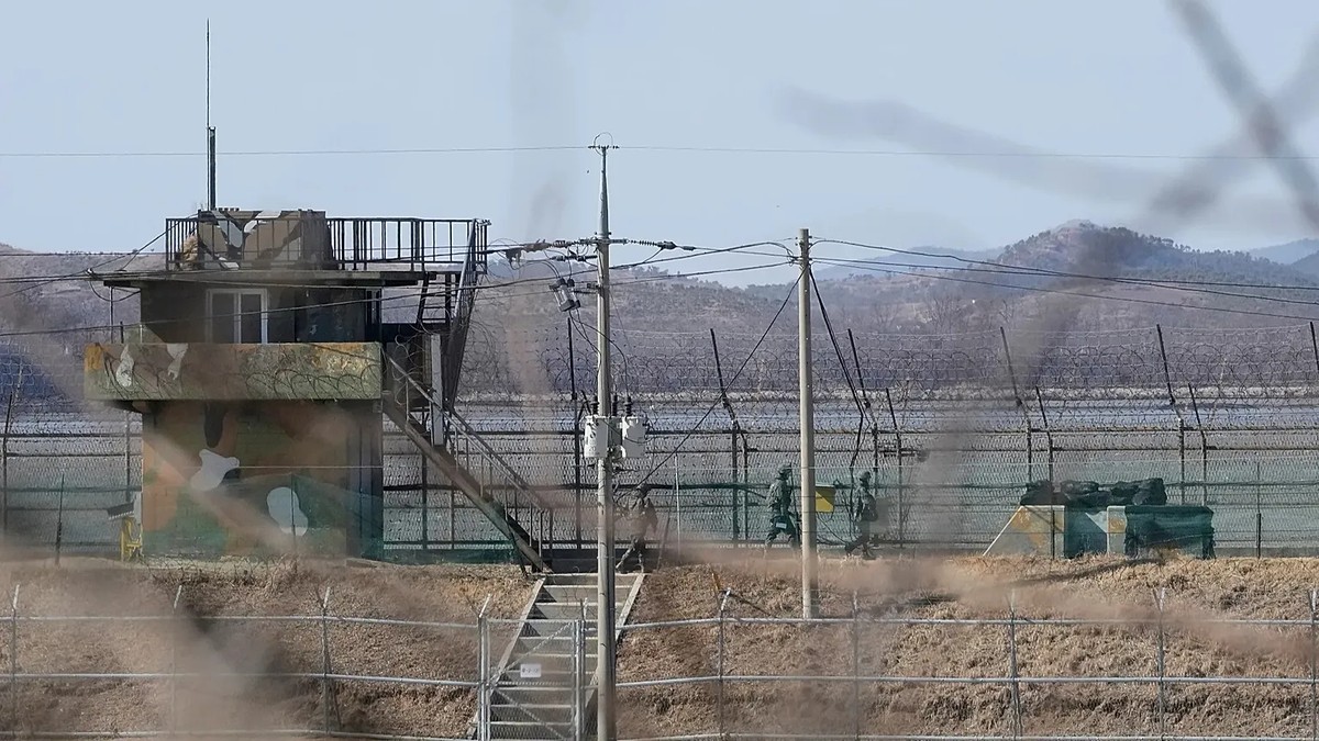 DMZ Landmine Blast Injures Three South Korean Officers Ahead of UN Inspection