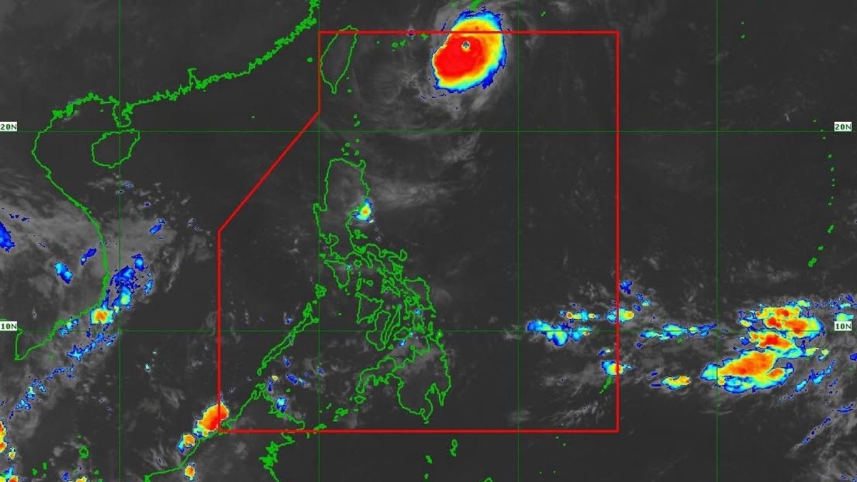 ‘Queenie’ strengthens as it nears PAR exit