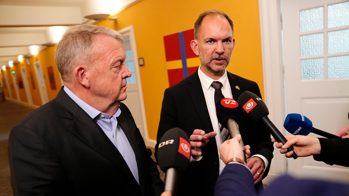 Denmark Speeds Up Ukraine Air-Defence Aid After Russian Frigate Fires Flares at Danish Helicopter
