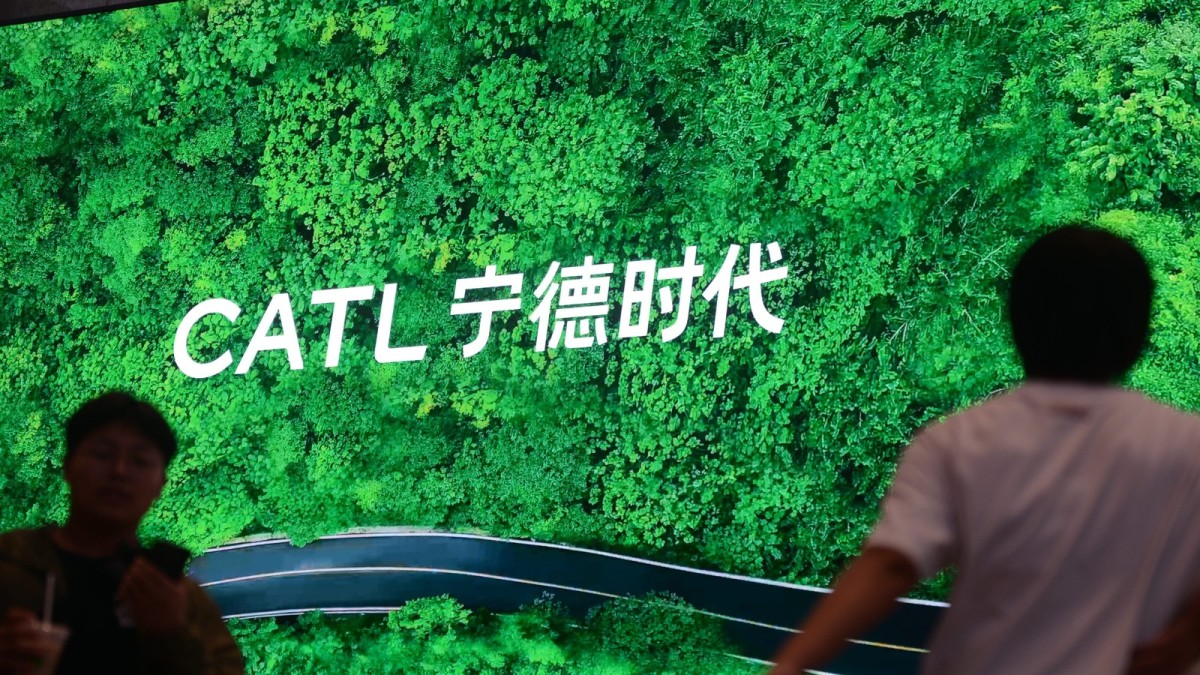 Chinese Battery Giants Out-Earn EV Makers as Price War Bites