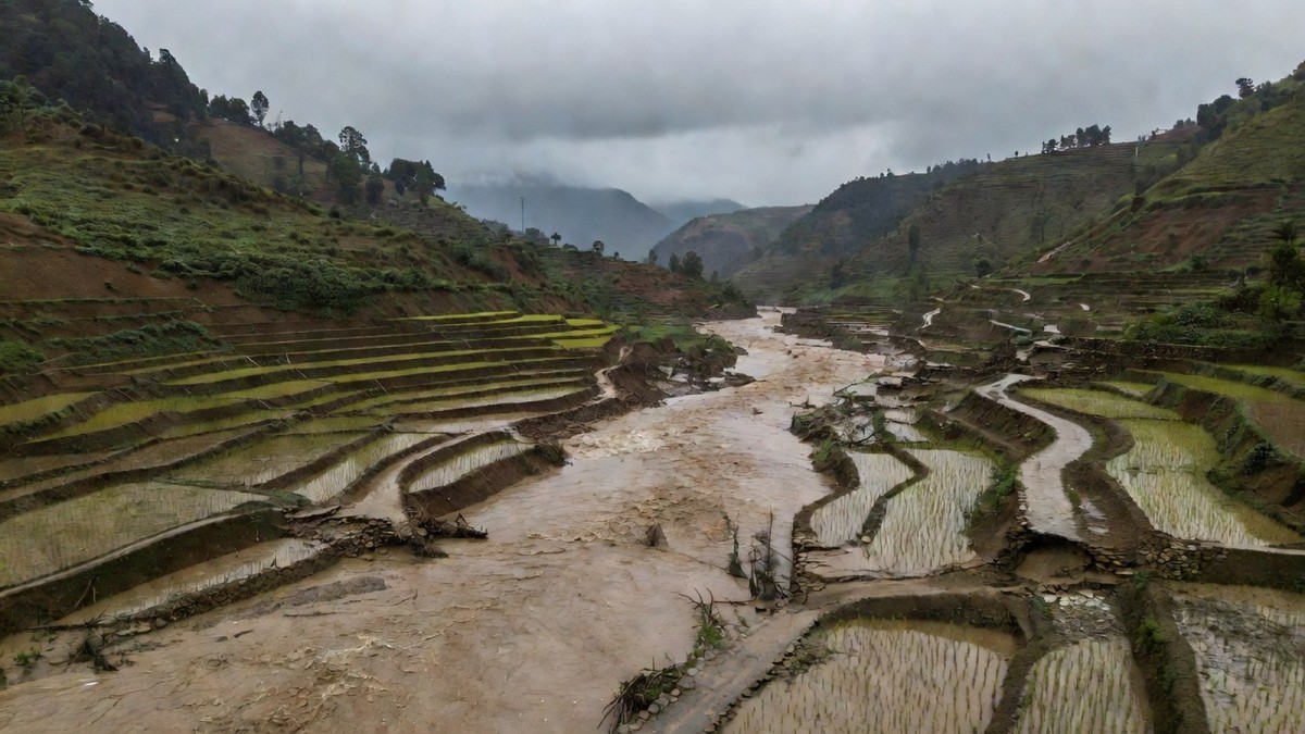 Nepal Prime Minister Calls Floods Global Climate Warning at UN Assembly