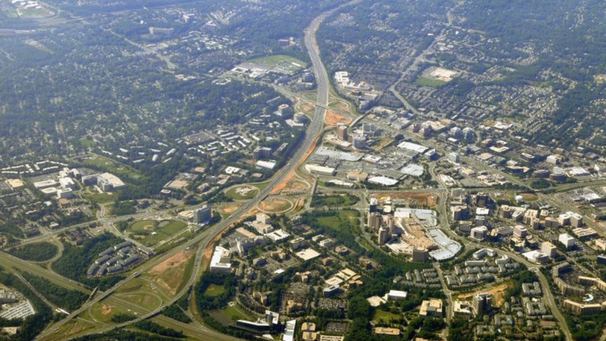 Virginia’s Loudoun County board votes to pause new data center applications