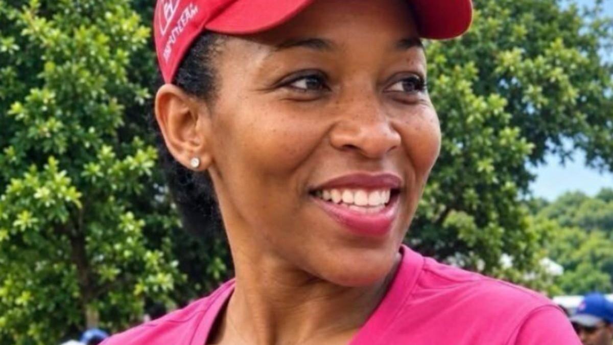 Community runners take to the streets in honour of Elizabeth Moselakgomo (video)