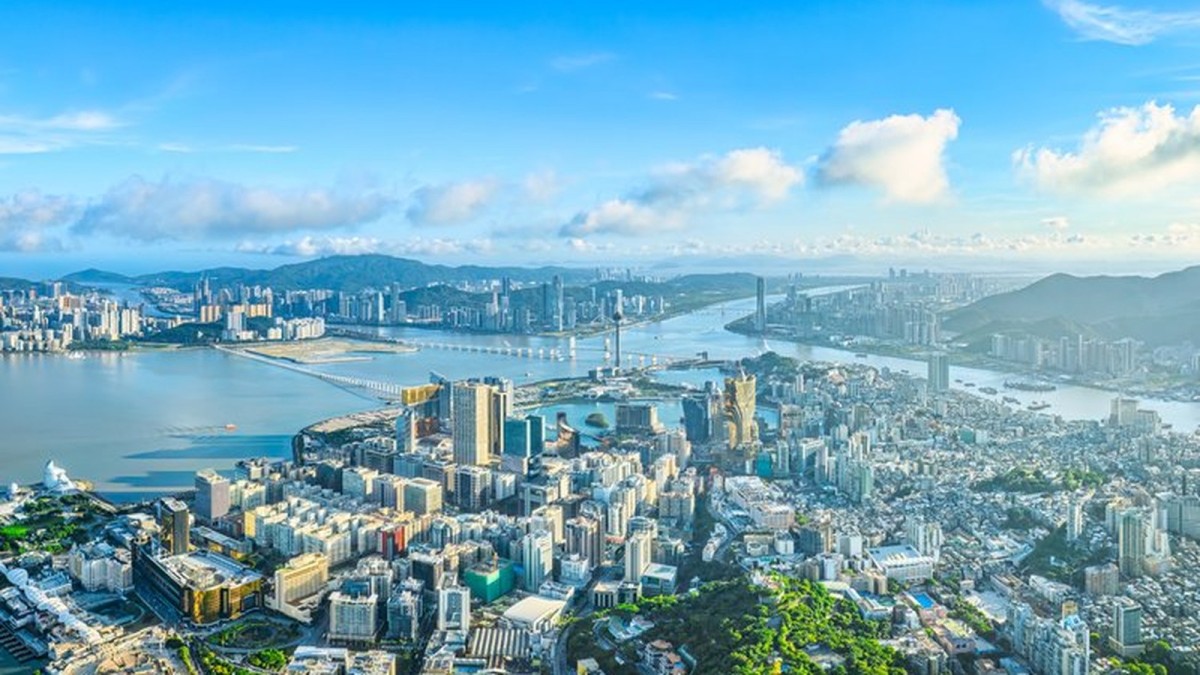 Hutchison to exit Macau mobile market later this year