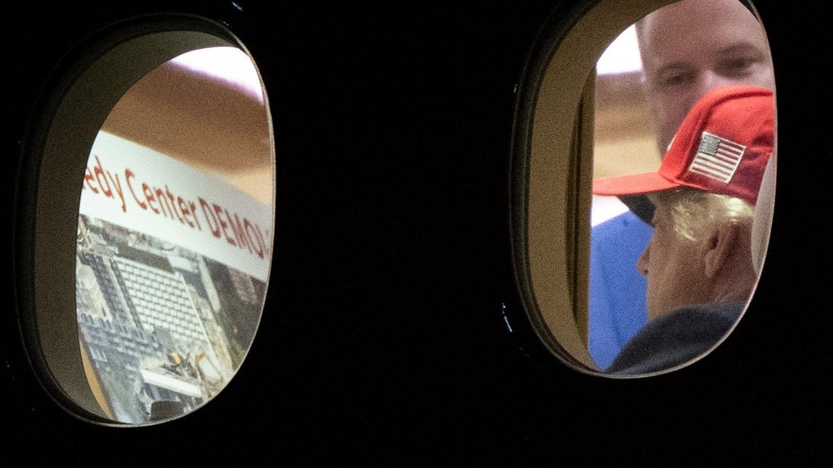 President Donald Trump looks at a large printout about the Kennedy Center aboard Air Force One after landing at Joint Base Andrews, Maryland, on September 16, 2026. Photo: Getty Images via CBS News
