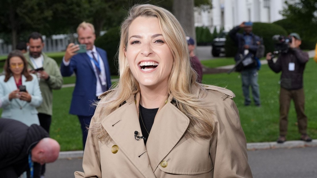 Four Networks Return to Cover Trump as CNN Stays Locked Out of the Pool