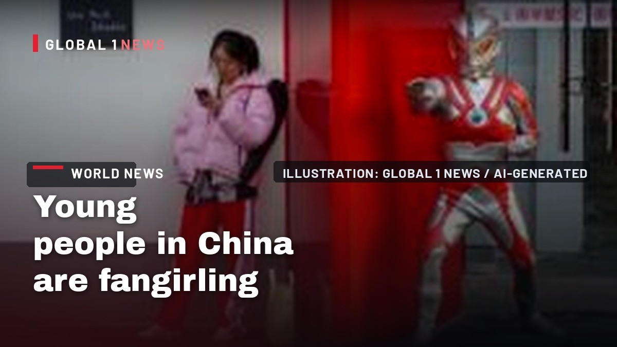 Young people in China are fangirling over a professor who gets their anxiety