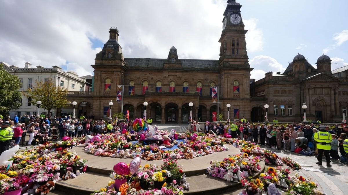 Flowers and tributes outside the Atkinson Art Centre in Southport following the attack of 29 July 2024. Photo: Owen Humphreys/PA