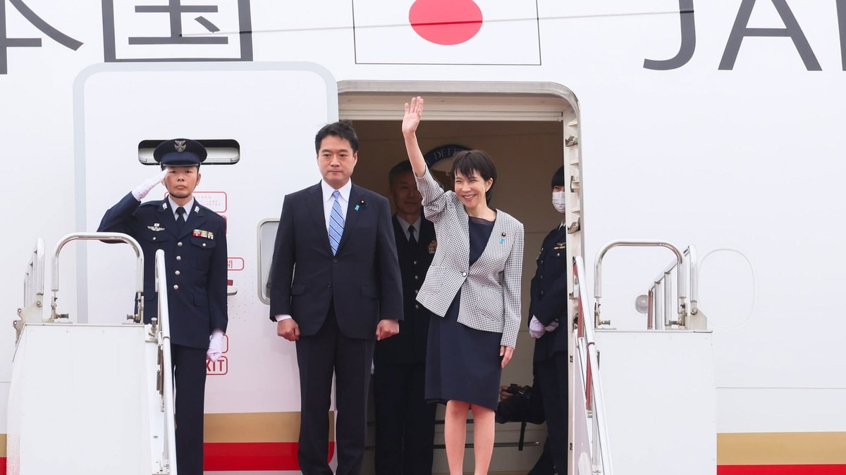 Japan's Takaichi Administration Sends Cautious Signals of Dialogue to Beijing