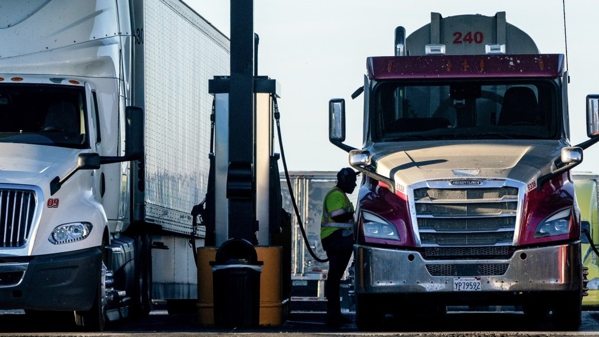 Diesel fuel prices in the United States topped $6 a gallon for the first time, September 2026. Photo: Joe Raedle/Getty Images via CNBC