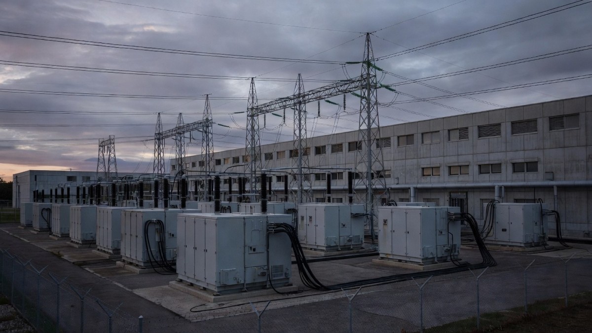 AI Data Centers Lose 12% of Every Electron — and Pay for It Twice