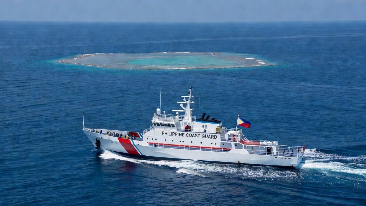 Chinese Survey Vessel Monitored in Panatag Shoal for Weeks