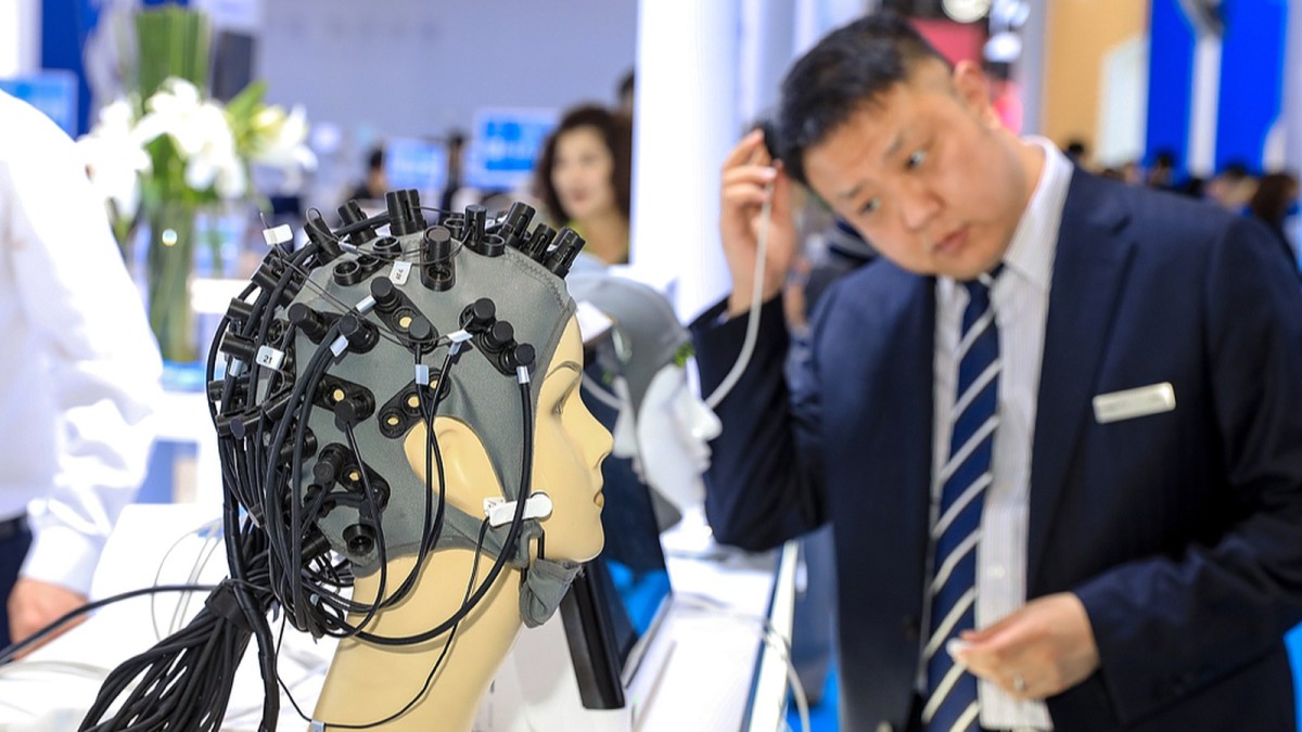 China Issues the World's First AI-Brain Interface Product Standard
