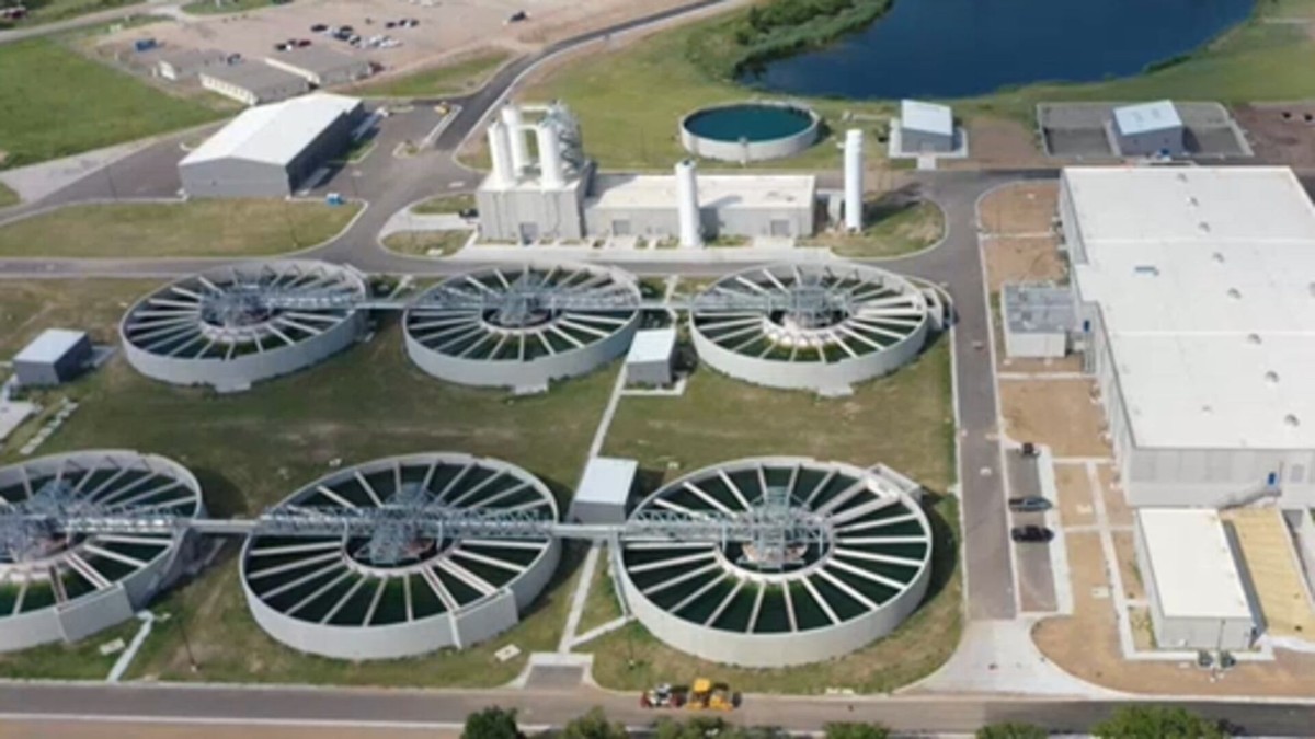 Wichita's Backup Generators Failed, and 500,000 People Are Now Boiling Their Water