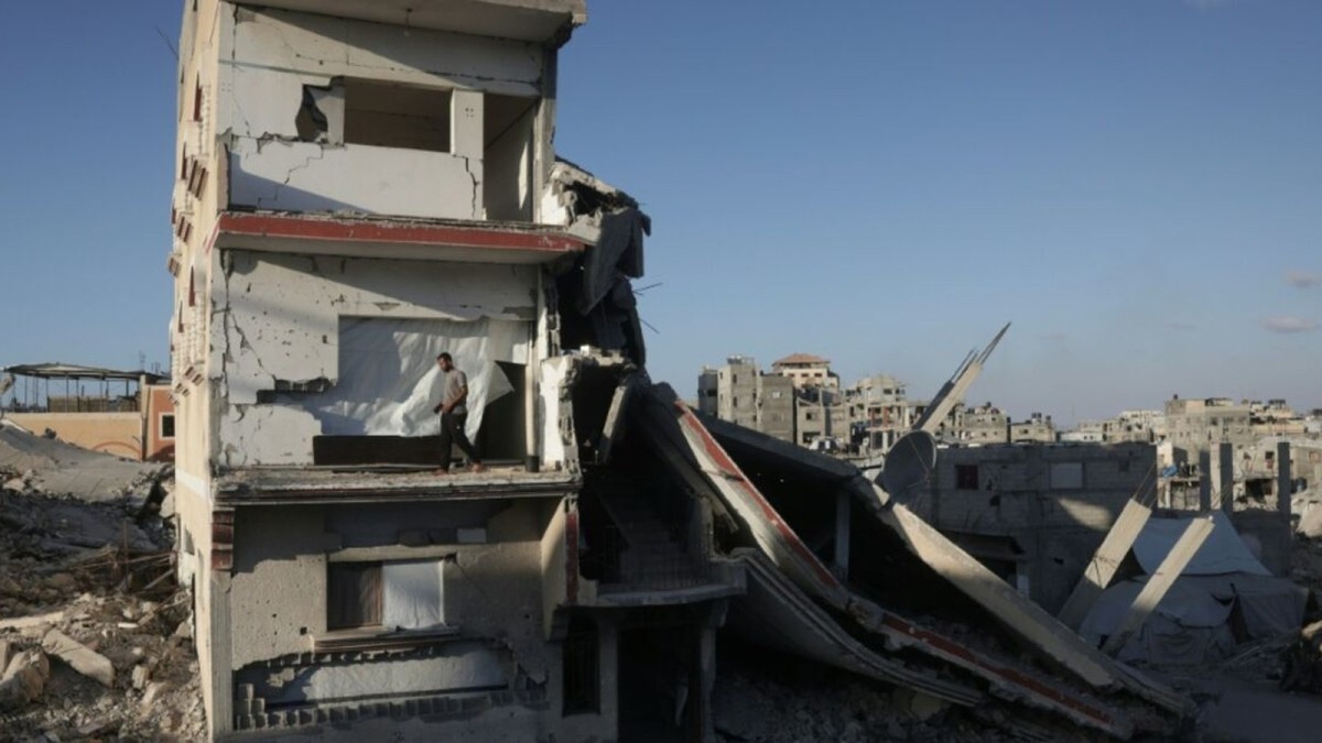 With reconstruction stalled, Gazans shelter in buildings at risk of collapse