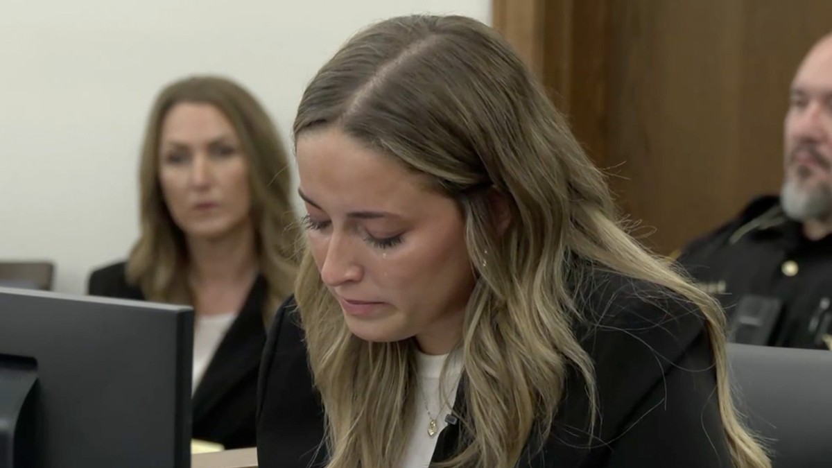 A woman seated in the courtroom appears overcome with emotion during the Caleb Flynn murder trial in Miami County Common Pleas Court in Troy, Ohio. Photo: ABC News