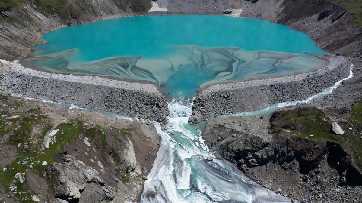 High-altitude Himalayan valley with glacial meltwater lake in northeast India