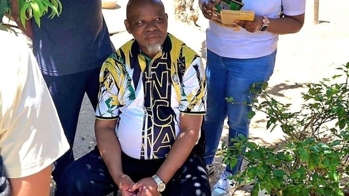 ANC orders Gwede Mantashe to apologise over sex-for-jobs remarks