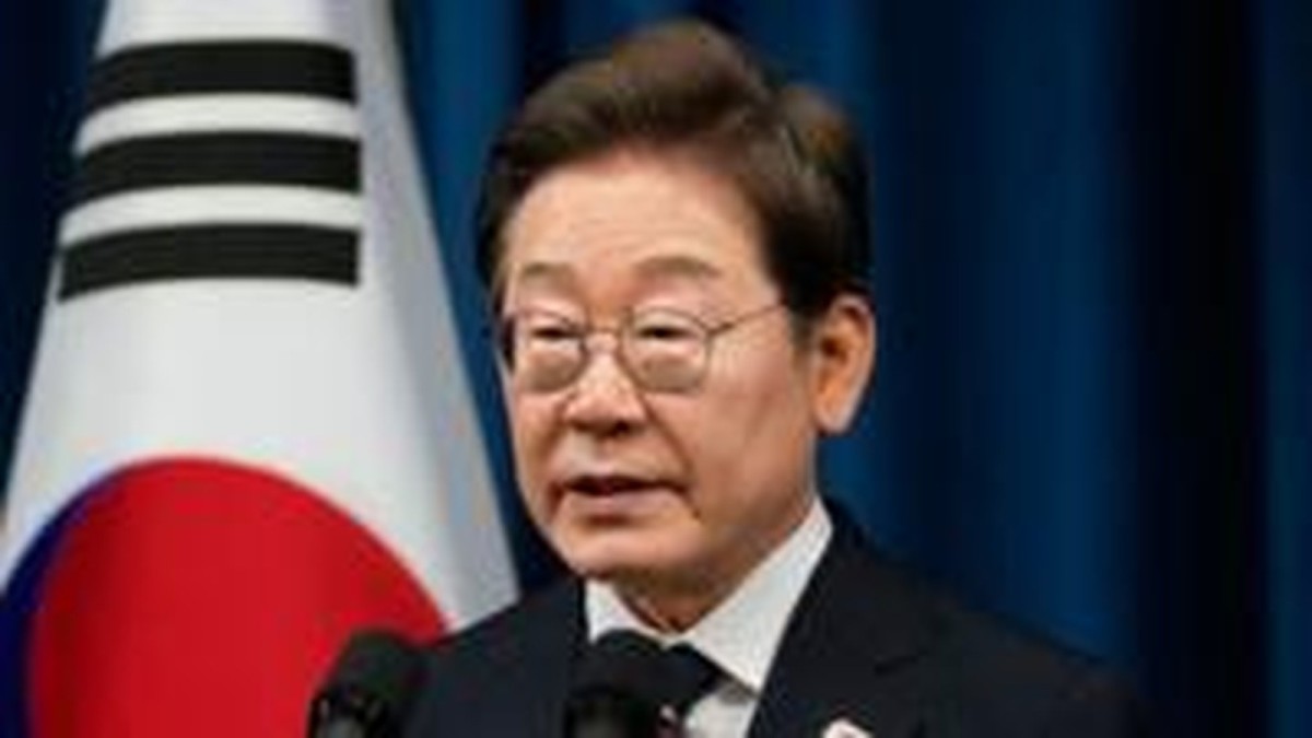 South Korea recalls Ukraine envoy over prisoner-of-war row