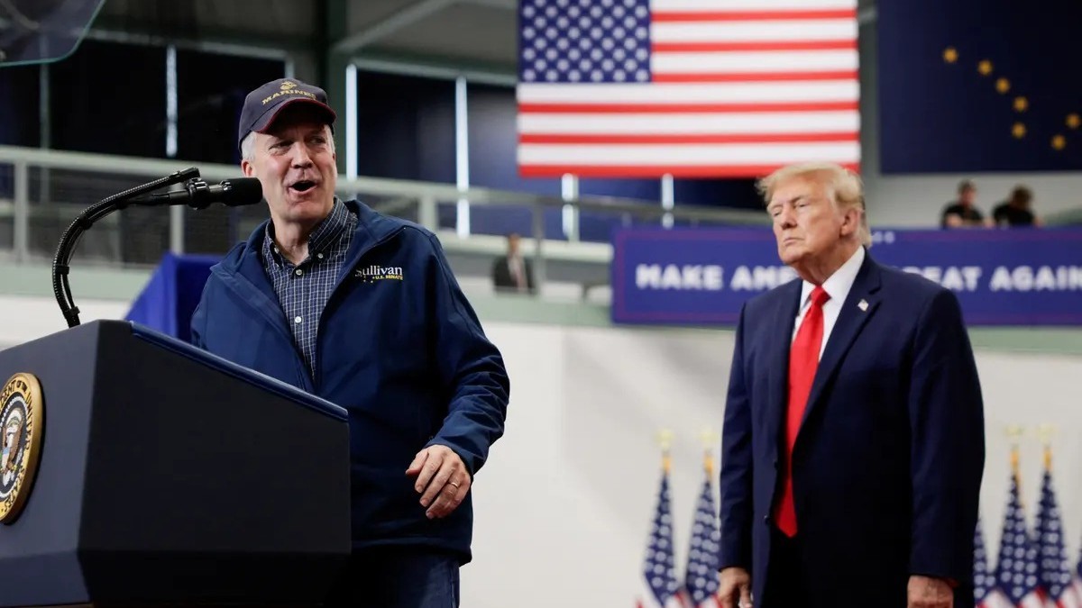 Senator Dan S. Sullivan speaks at a campaign rally in Wasilla, Alaska, on 13 October 2026. Photo: Evan Vucci/Reuters