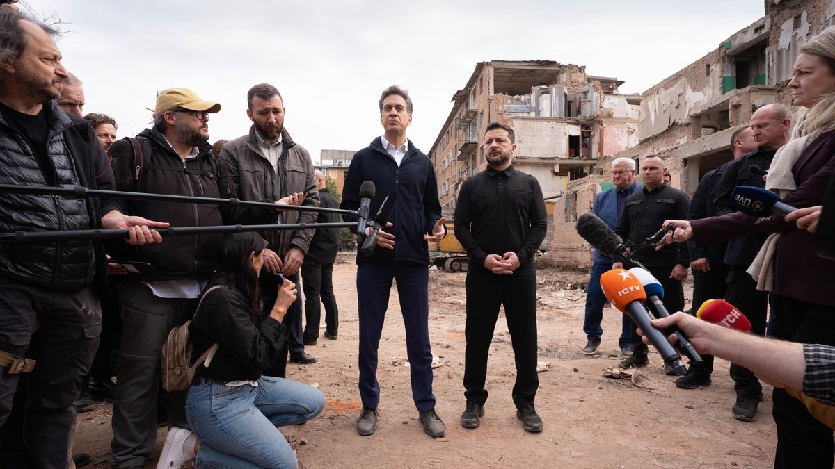 Officials and journalists at the scene of the Russian missile strike in Pryluky, Chernihiv region, on 8 October 2026. Image: The Standard