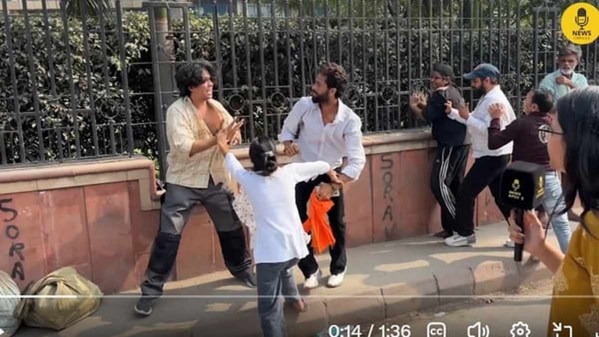 Hindutva Goons Unleash Violence on Anti-Modi Protesters