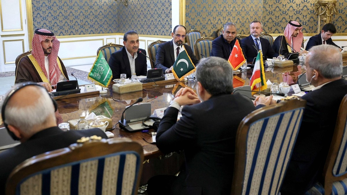 Gulf stocks rebound as Mecca defense pact countries push for peace