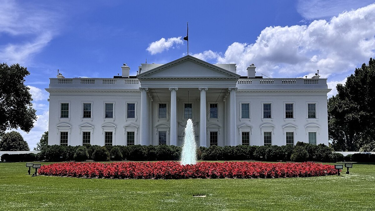 The White House in Washington, D.C., seen from Lafayette Square. Photo: DJTechYT via Wikimedia Commons, CC BY-SA 4.0
