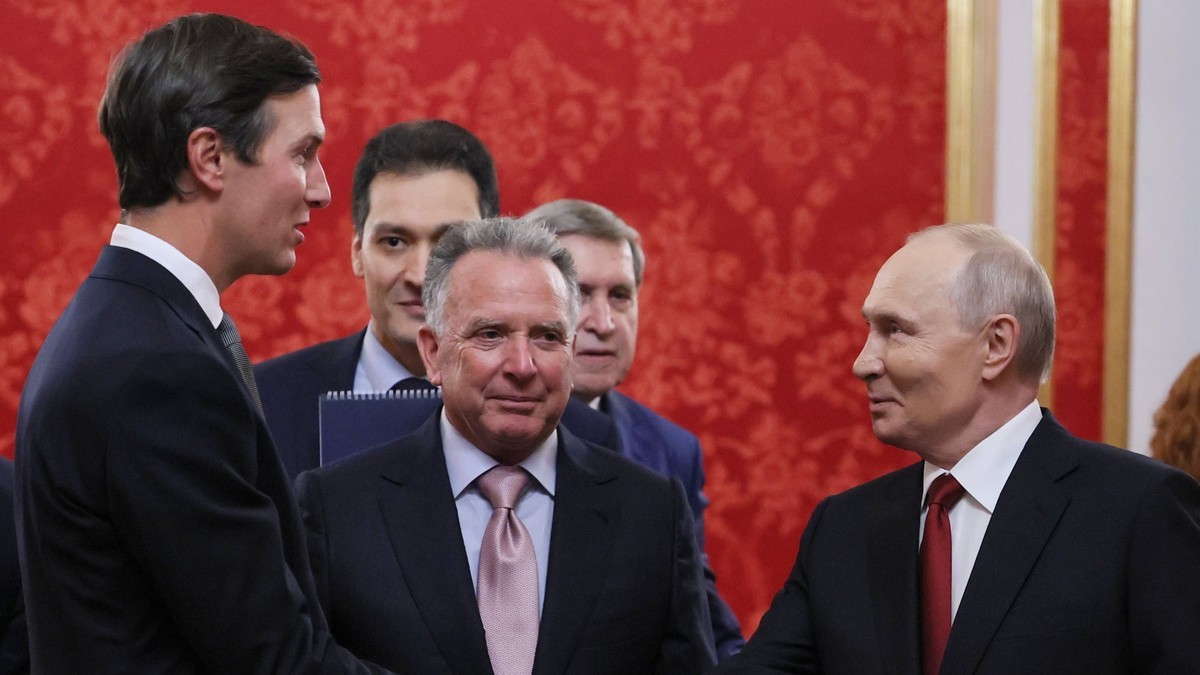Ukraine Talks Now Include a Multibillion-Dollar Lukoil Deal Tied to Trump Envoys