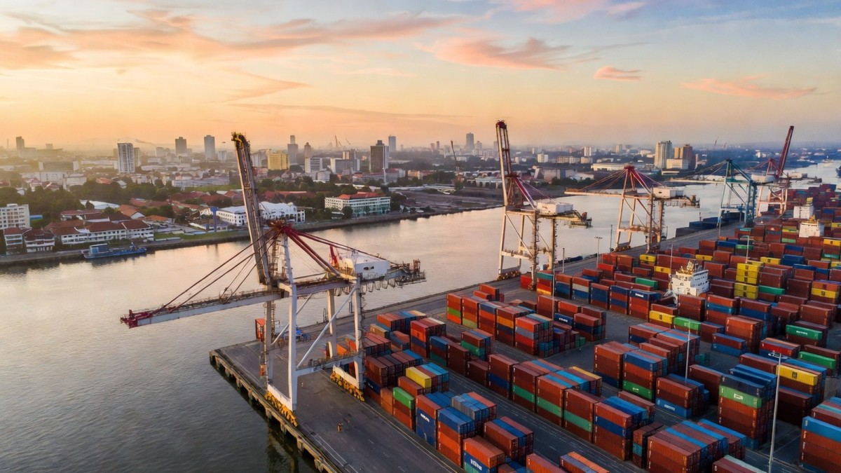 Thailand’s Economy Holds Steady While Productivity Remains a Challenge
