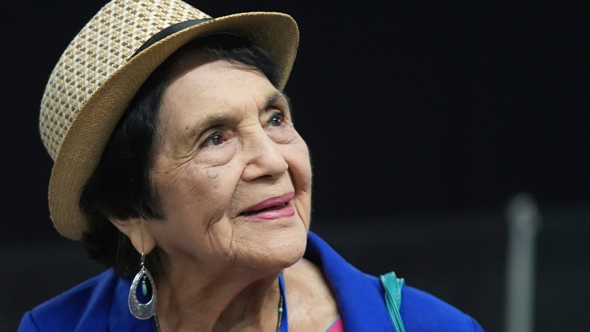 Dolores Huerta at the California Democratic Party's 2025 State Convention in Anaheim on May 31, 2025. Photo: Associated Press